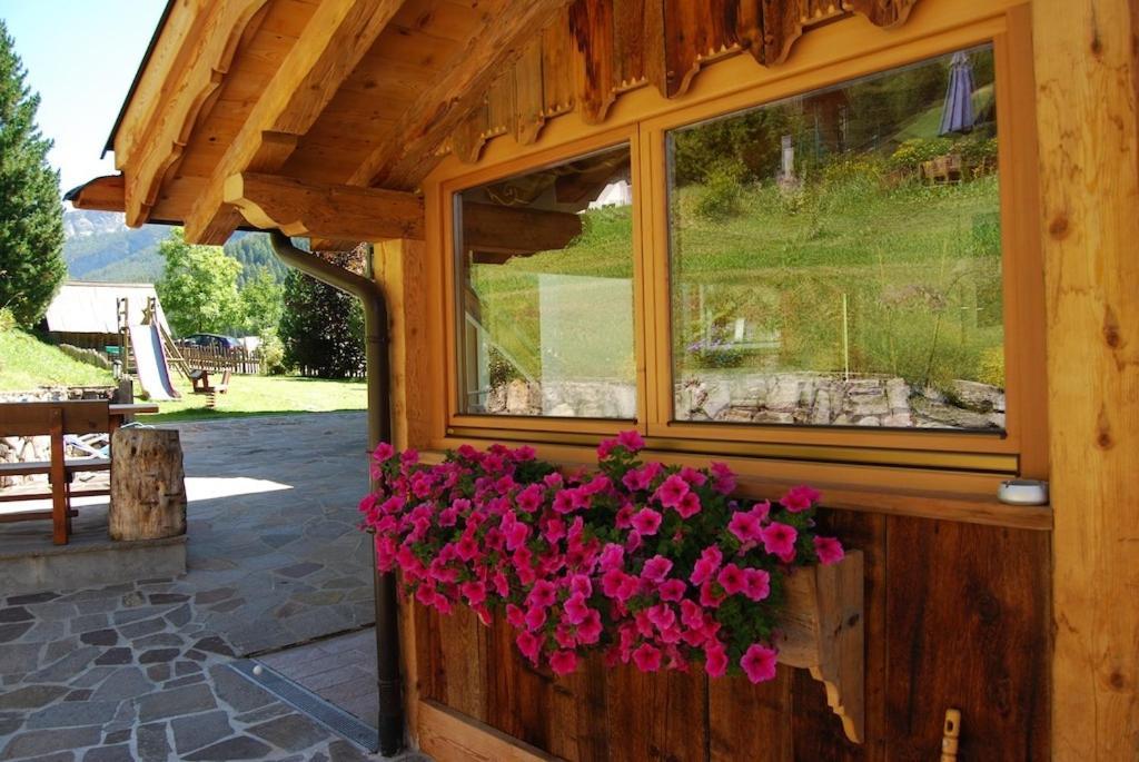 Appartamenti Chalet Orchidea Канацеи Экстерьер фото