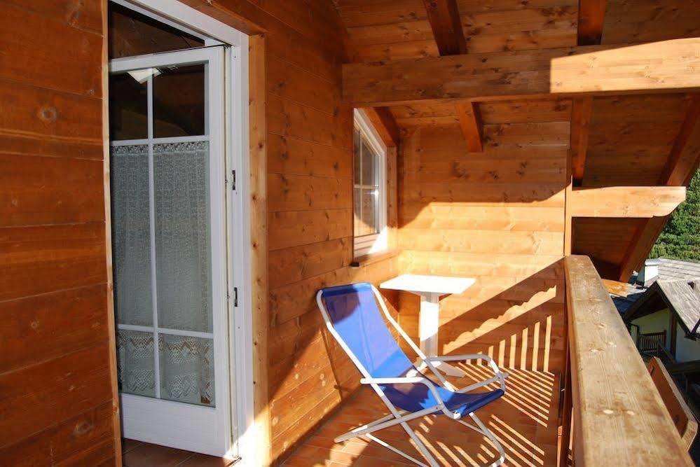 Appartamenti Chalet Orchidea Канацеи Экстерьер фото