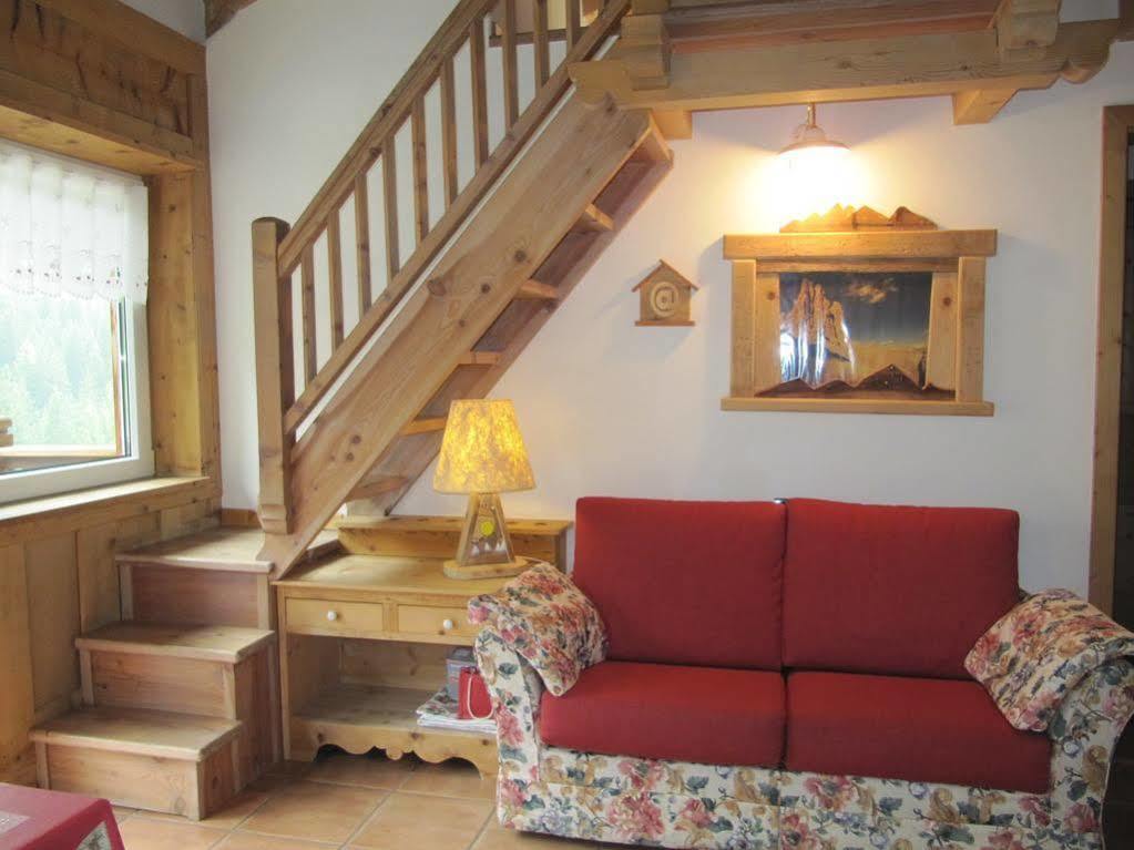 Appartamenti Chalet Orchidea Канацеи Экстерьер фото